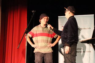Der Rapper LPP143 aus Kiel überzeugte mit HipHop op Platt © Inga Seba-Eichert  