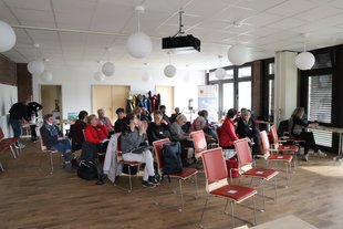 Der 5. Workshop "Platt in'n Kinnergoorn" fand 2021 im Gellersen Haus in Reppenstedt statt © Inga Seba-Eichert